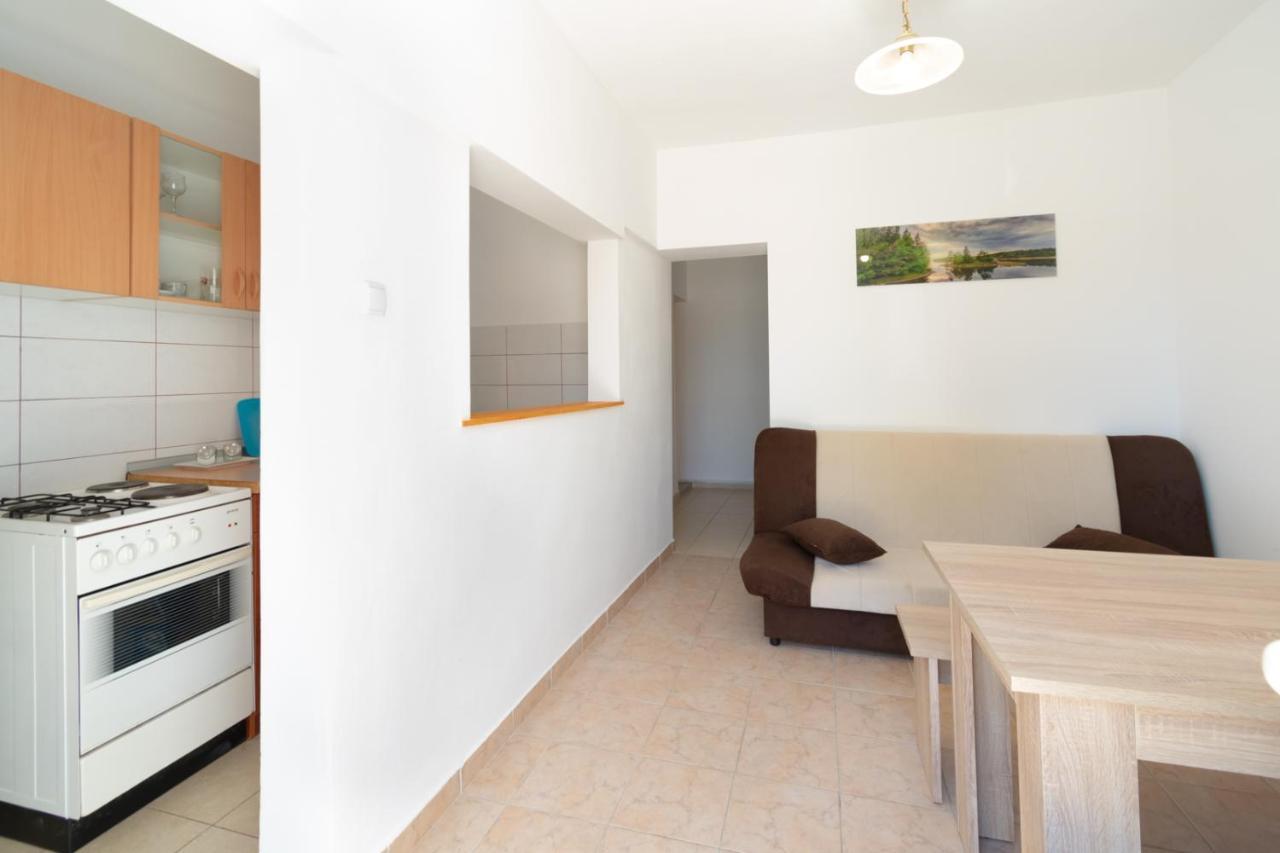 Apartmani Ajp โพเซดารเย ภายนอก รูปภาพ