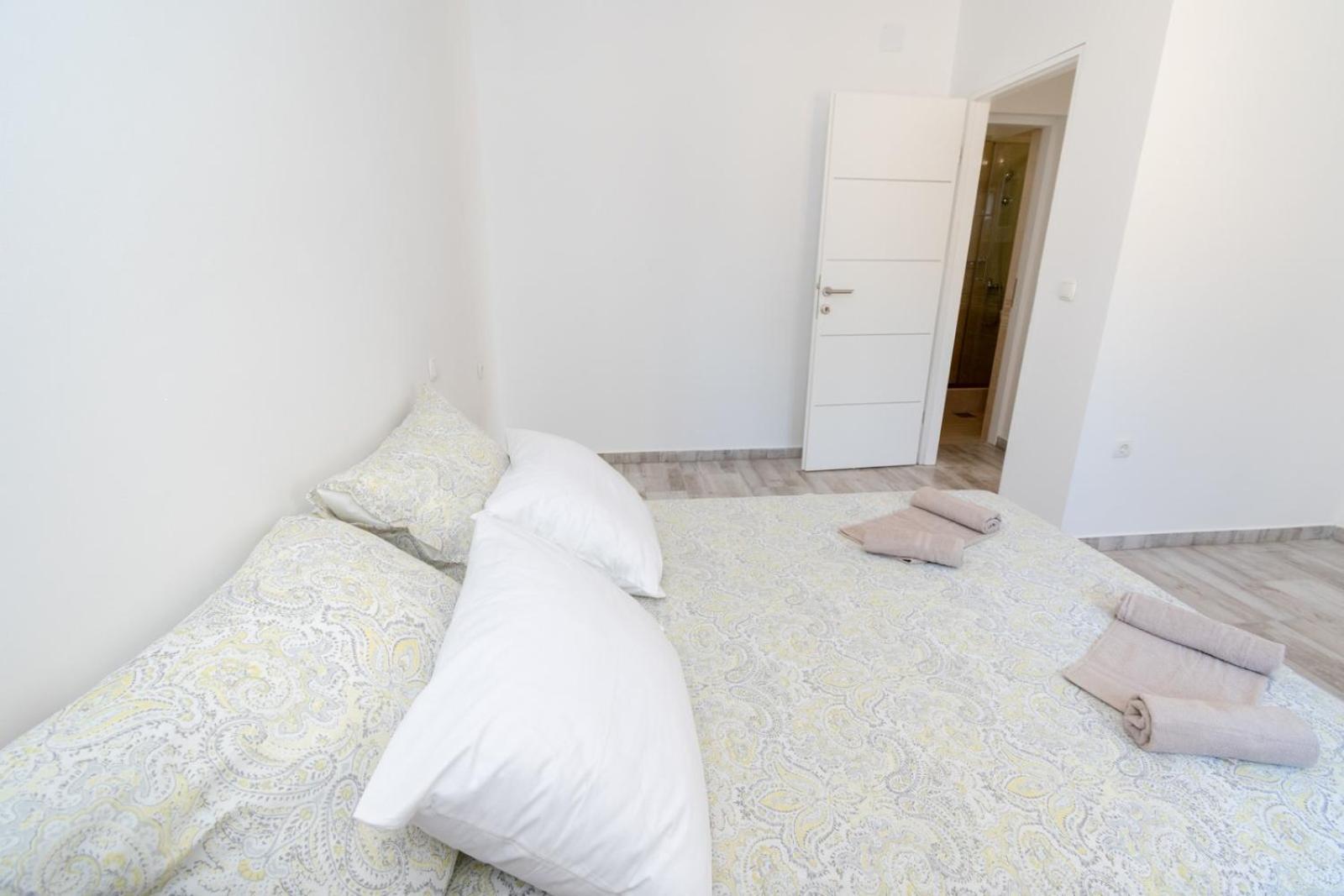 Apartmani Ajp โพเซดารเย ภายนอก รูปภาพ