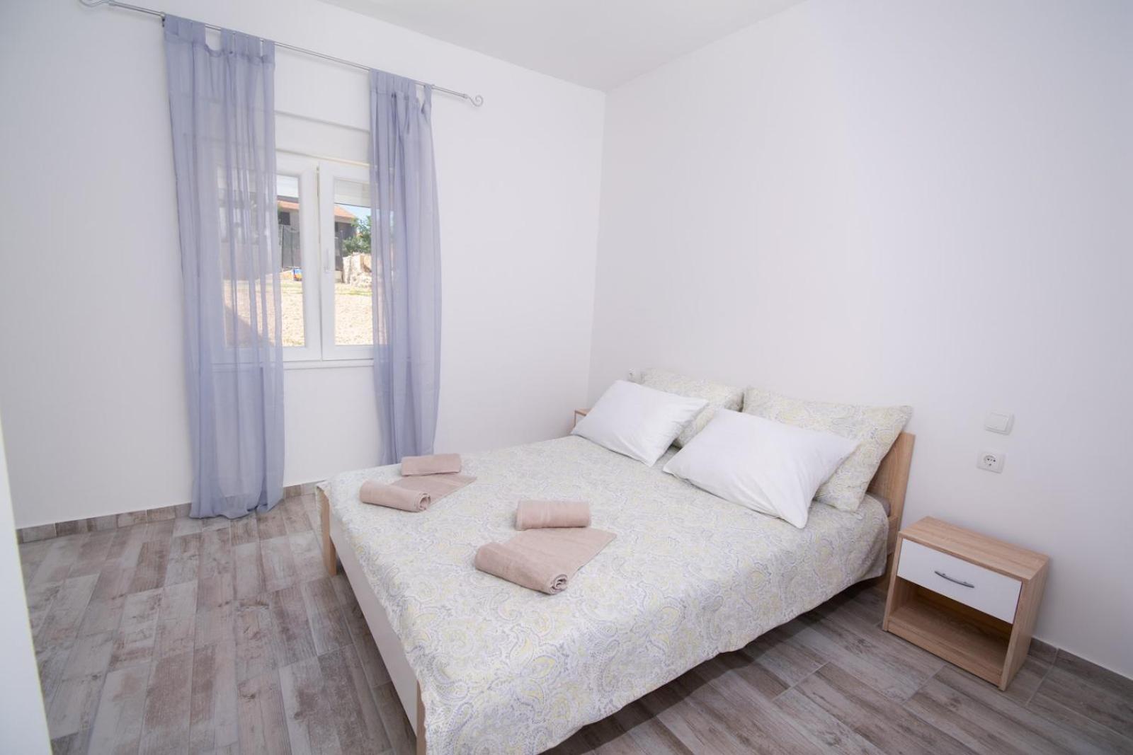 Apartmani Ajp โพเซดารเย ภายนอก รูปภาพ